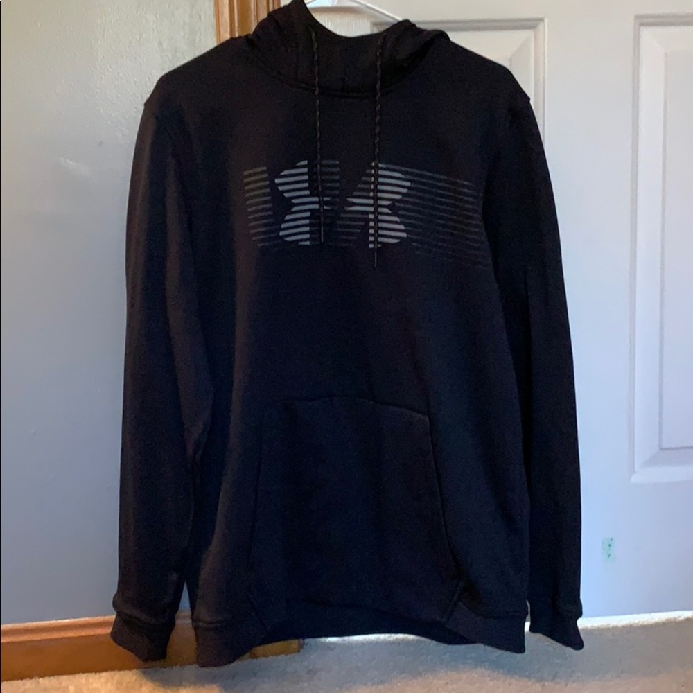 Under Amrour Sweatshirt